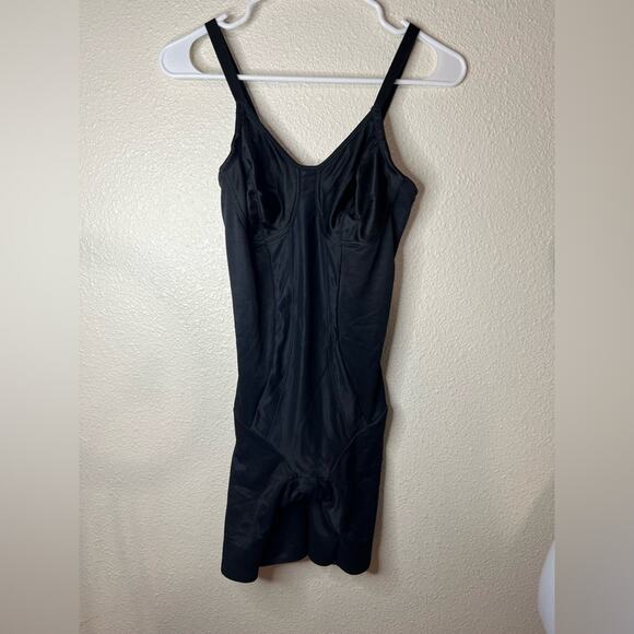 Miraclesuit 2714 black bodysuit shapewear 36B - Picture 1 of 9